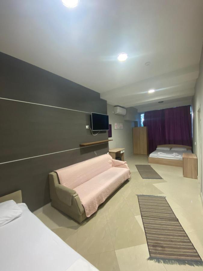 Fama Aparthotel Skopje Exterior photo